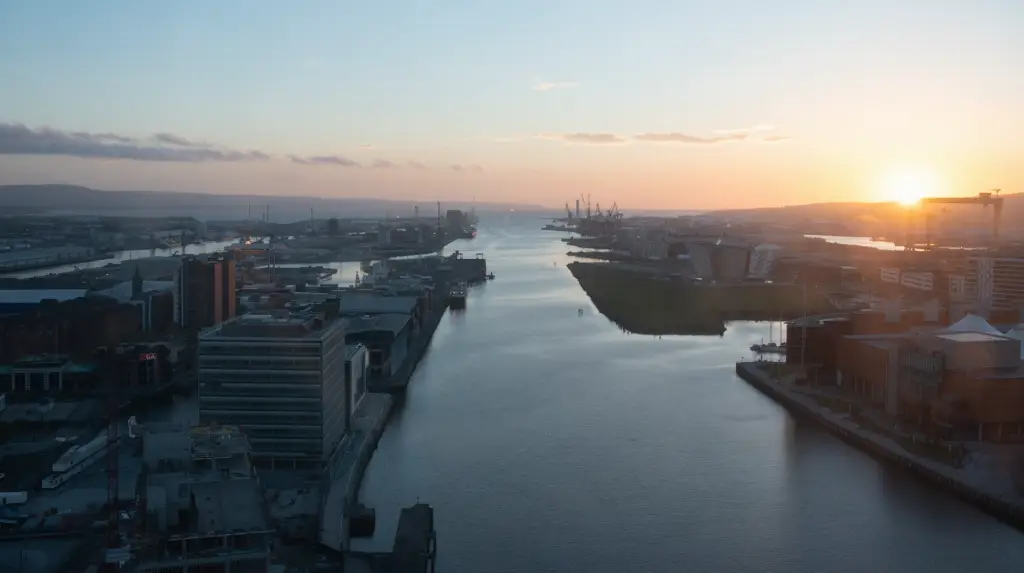 Belfast Bay Sunrise Time Lapse, boats and city become active in the morning